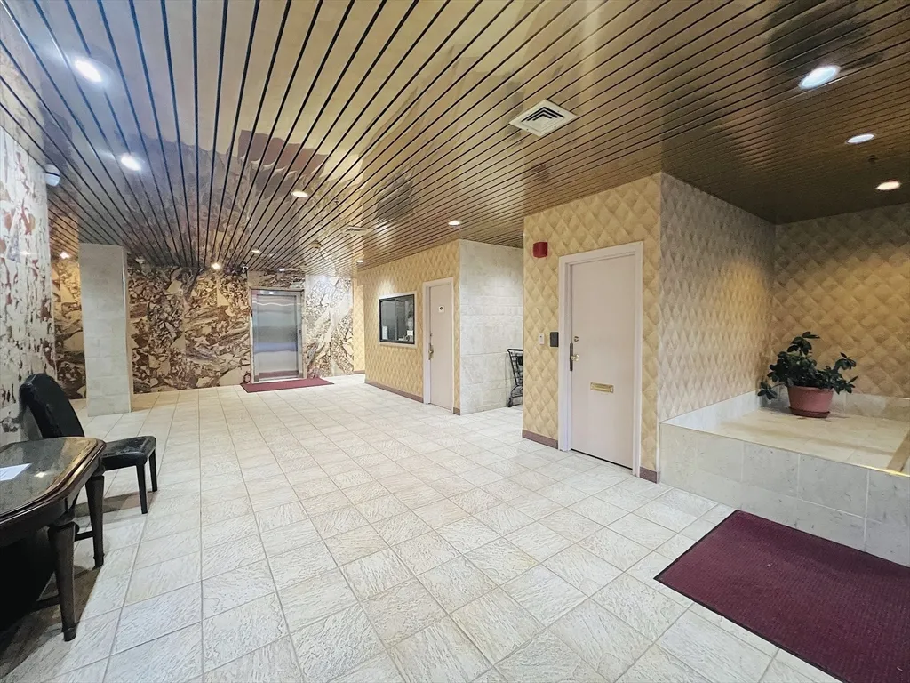 2500 Mystic Valley Pkwa, West Medford