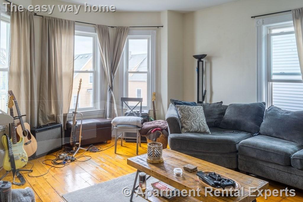 14 Stickney Ave, Winter Hill