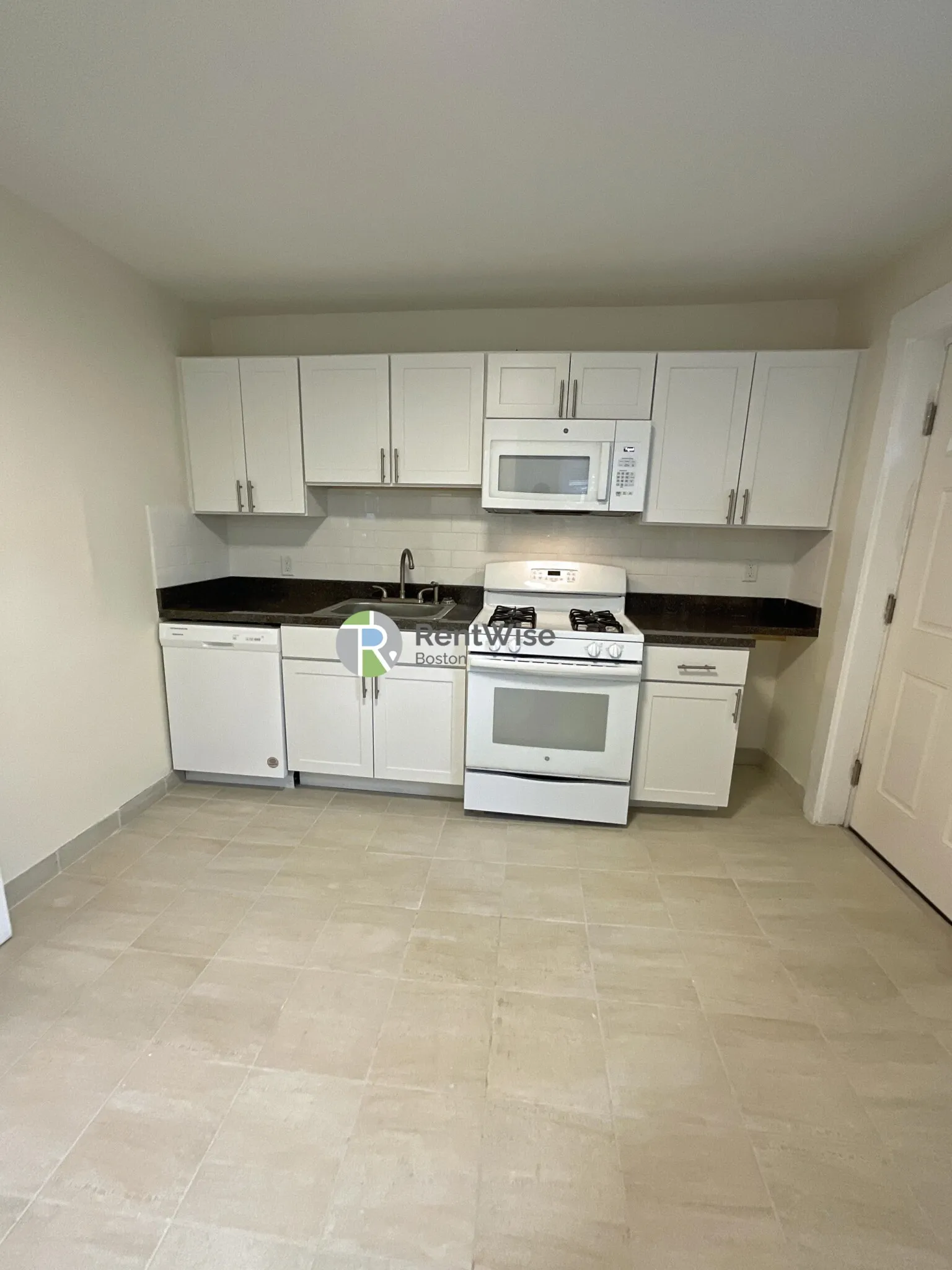 6 Barrows St, Allston