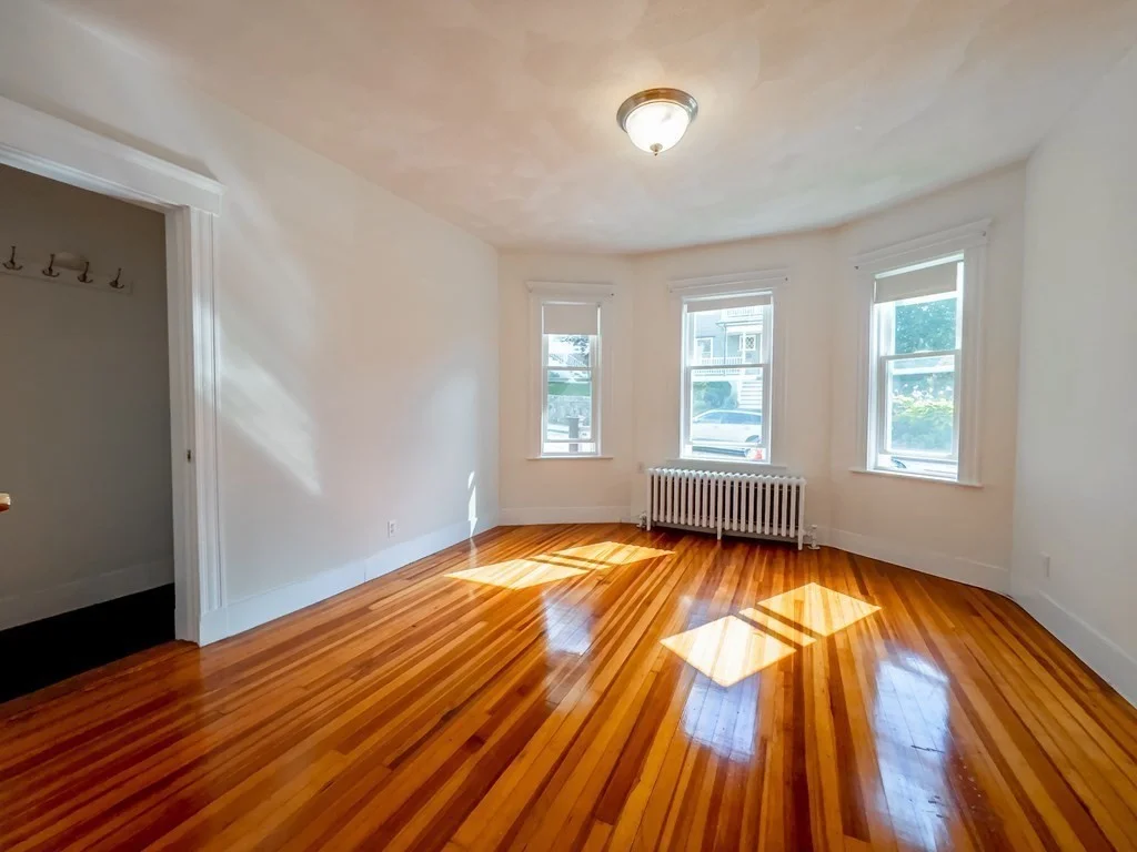 24 Montvale St, Roslindale