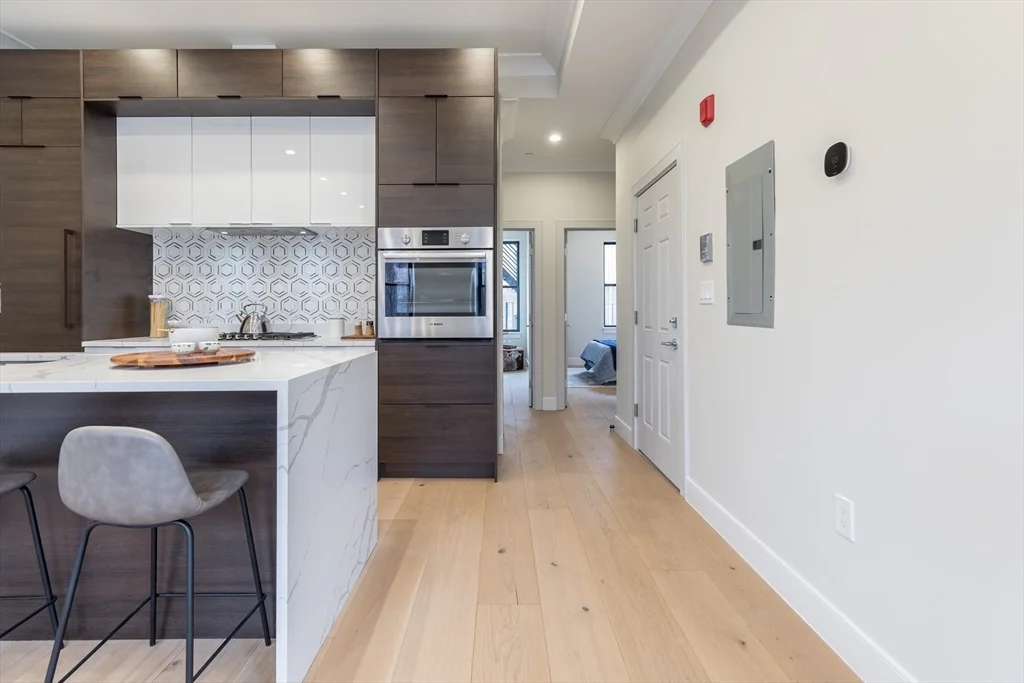 577 Mass, South End