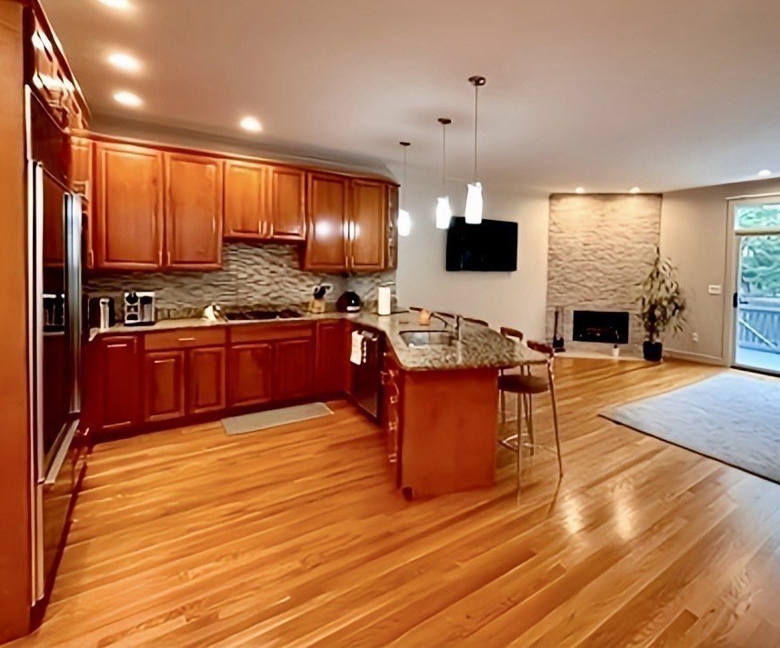 28 Tanglewood Rd, Newton