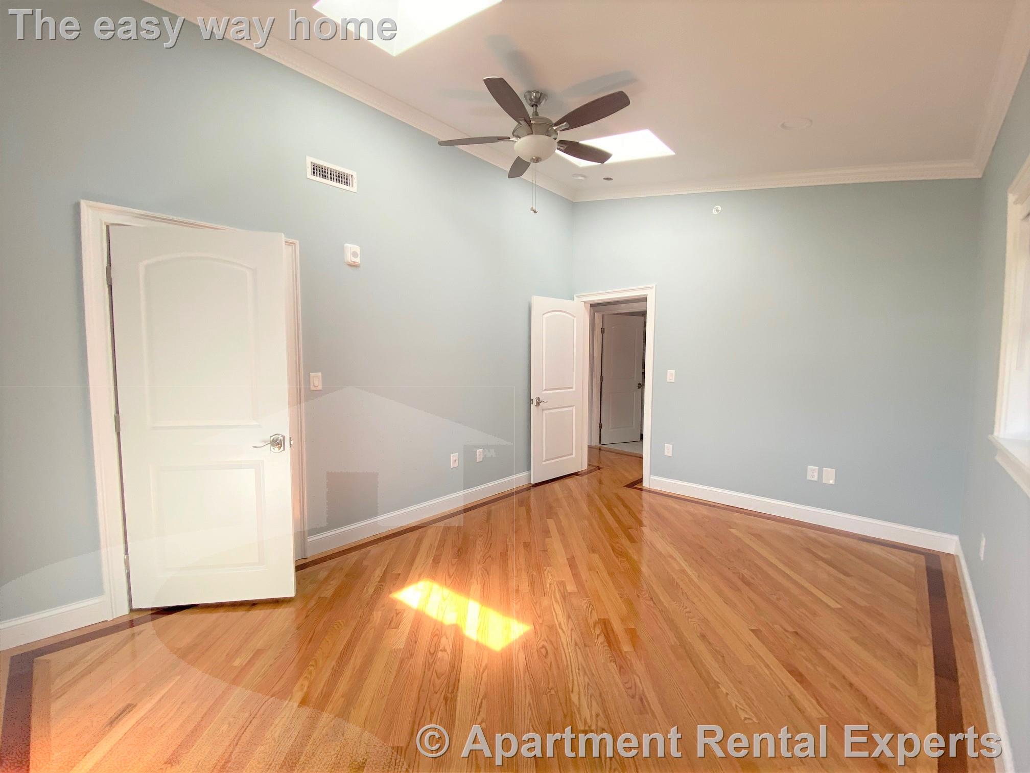 66 Dudley St, Salem St. Area