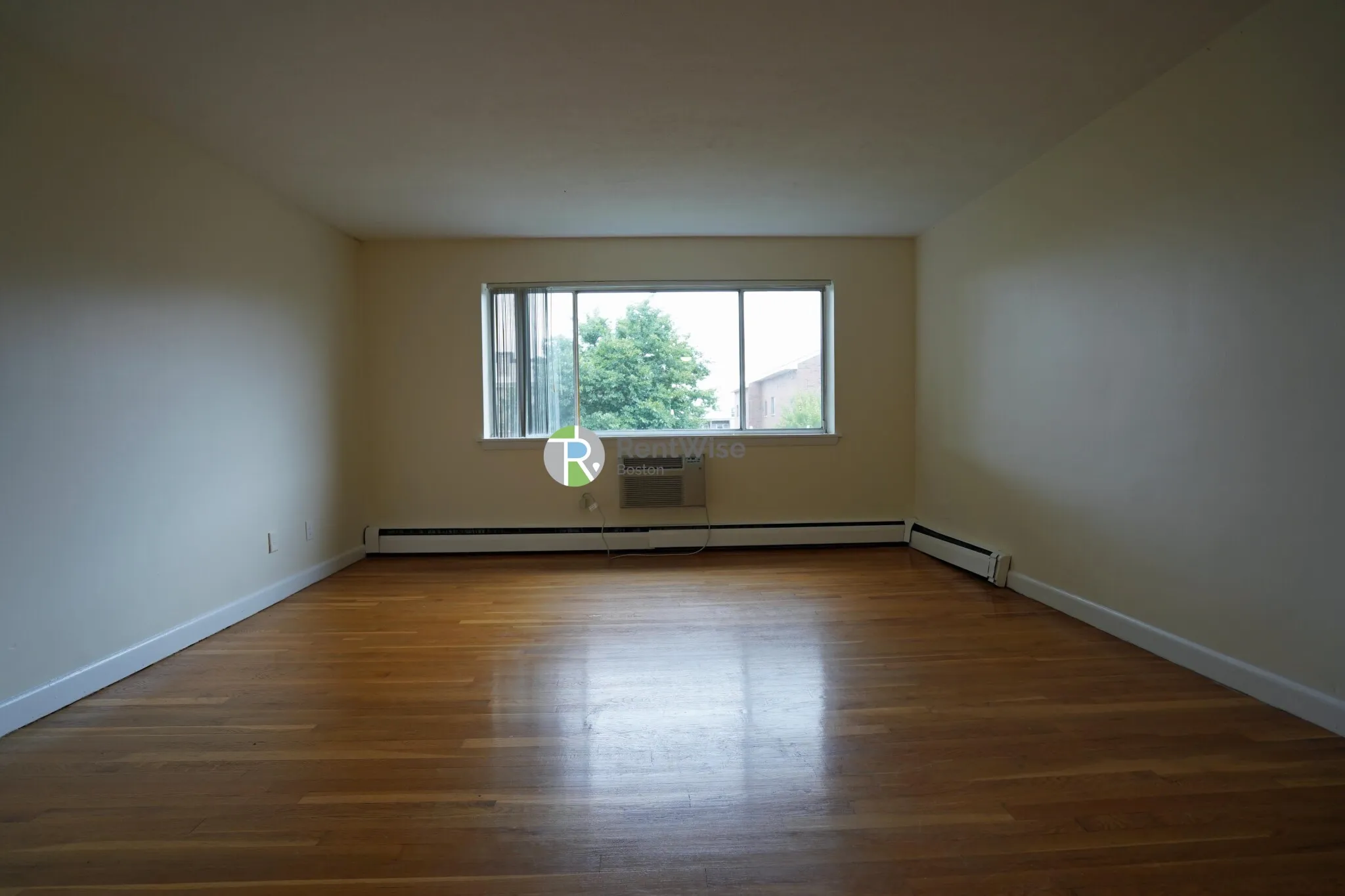 75 Gardner St, Allston