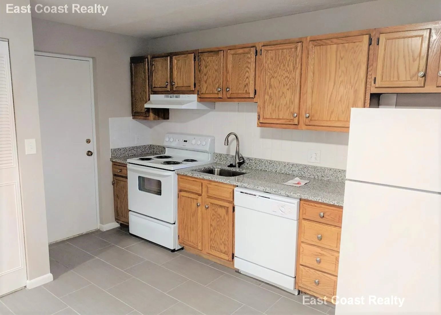 12 Cottage Ct, Nonantum