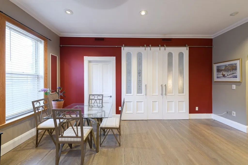 335 Beacon St, Back Bay