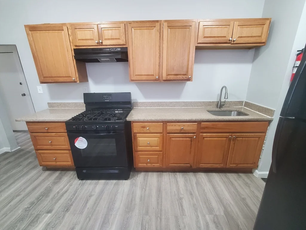 4 Abbotsford, Roxbury