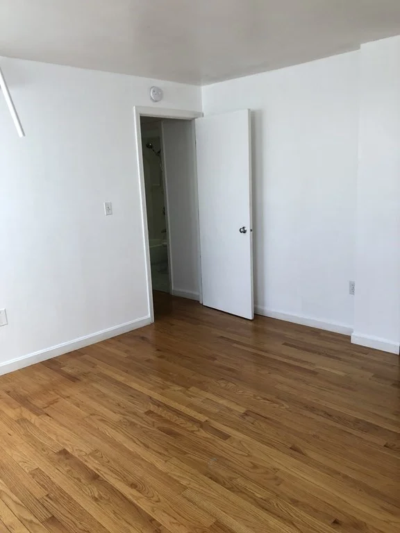 48 Washington Ave, Chelsea