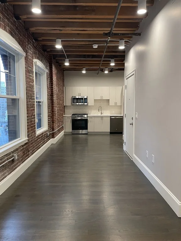 281 Franklin St, Downtown