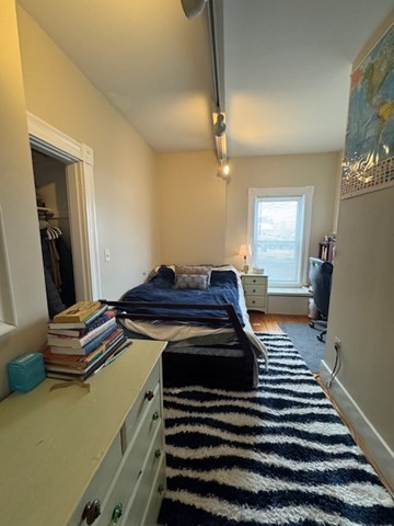 5 Vine St, Marblehead