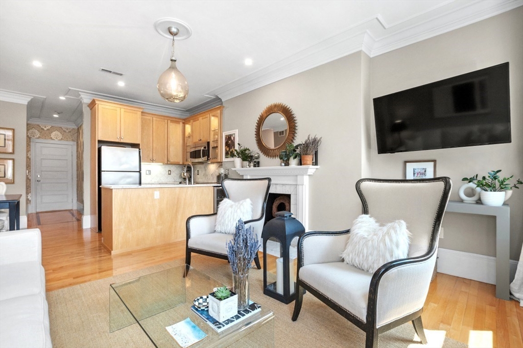 395 Marlborough St, Back Bay