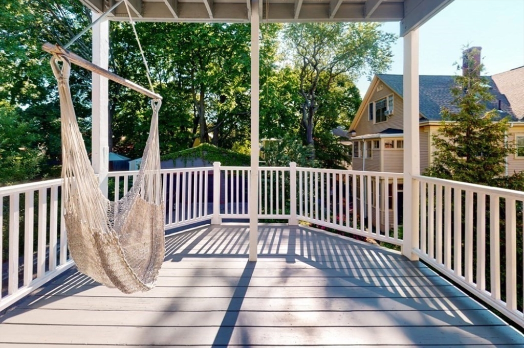 150 Lakeview Ave, West Cambridge