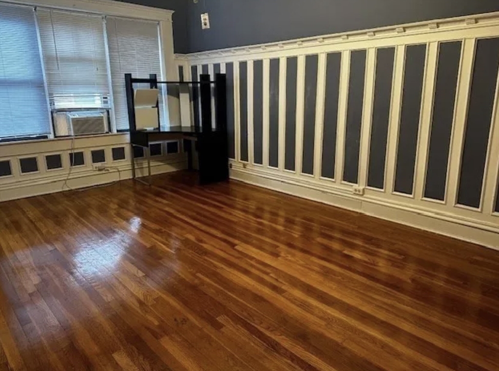 380 Riverway, Mission Hill