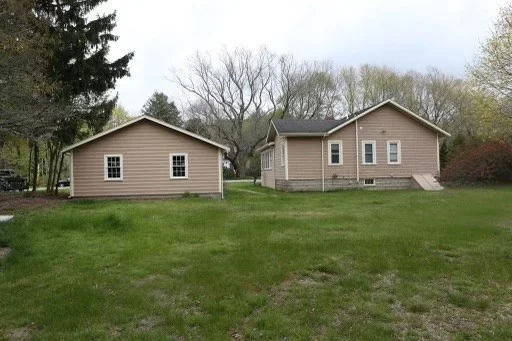 12 Green St, North Carver