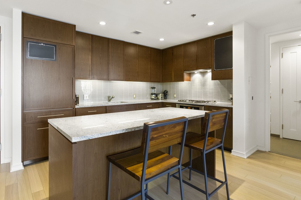 580 Washington St, Midtown