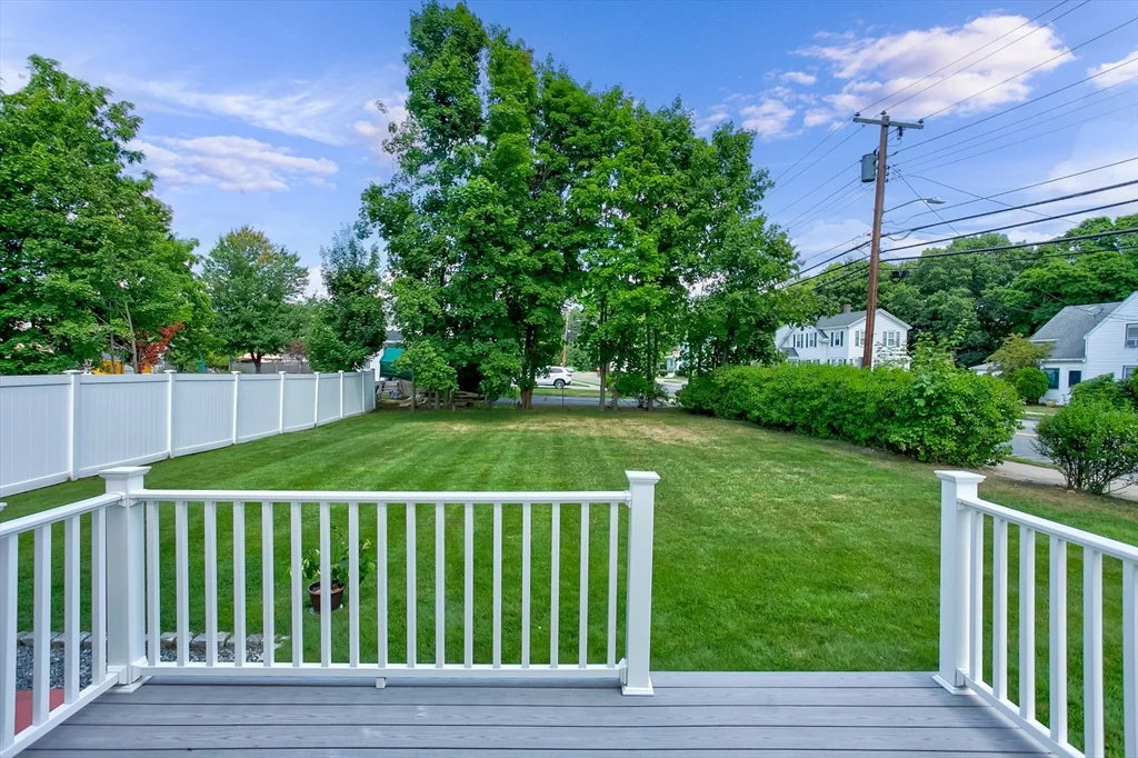 3 Hawthorne St, Woburn