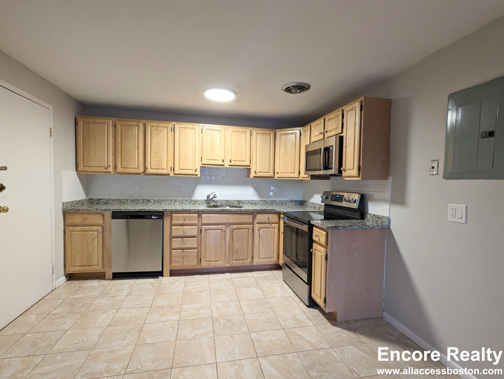 110 Babcock St, North Brookline