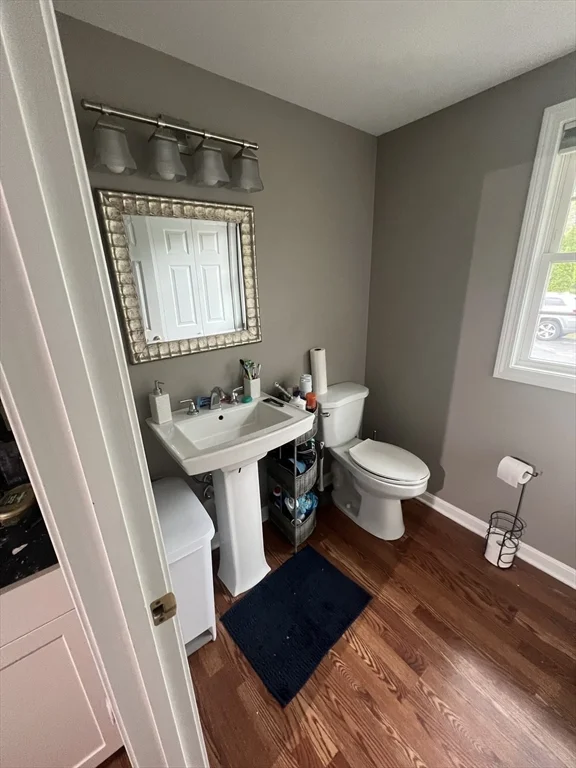 208 N Main St ,, Andover