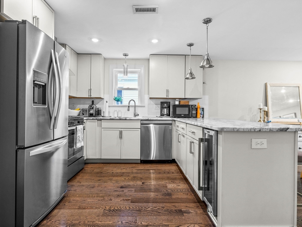 22 Otis St, Somerville