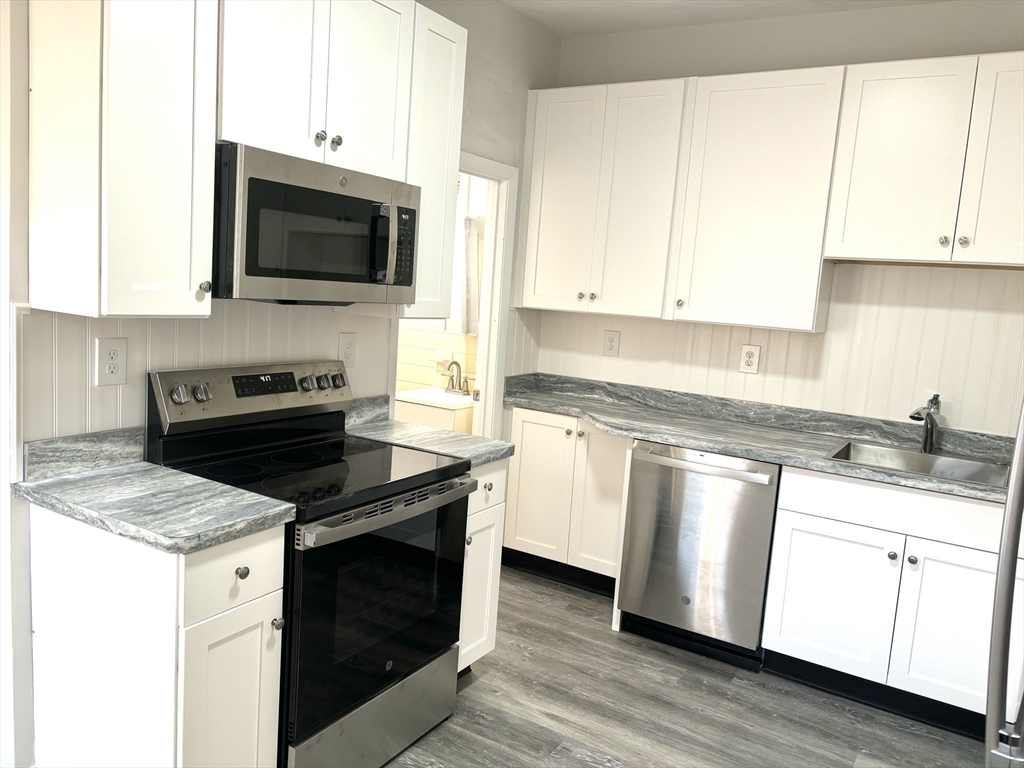 15 Ellsworth St, East Somerville