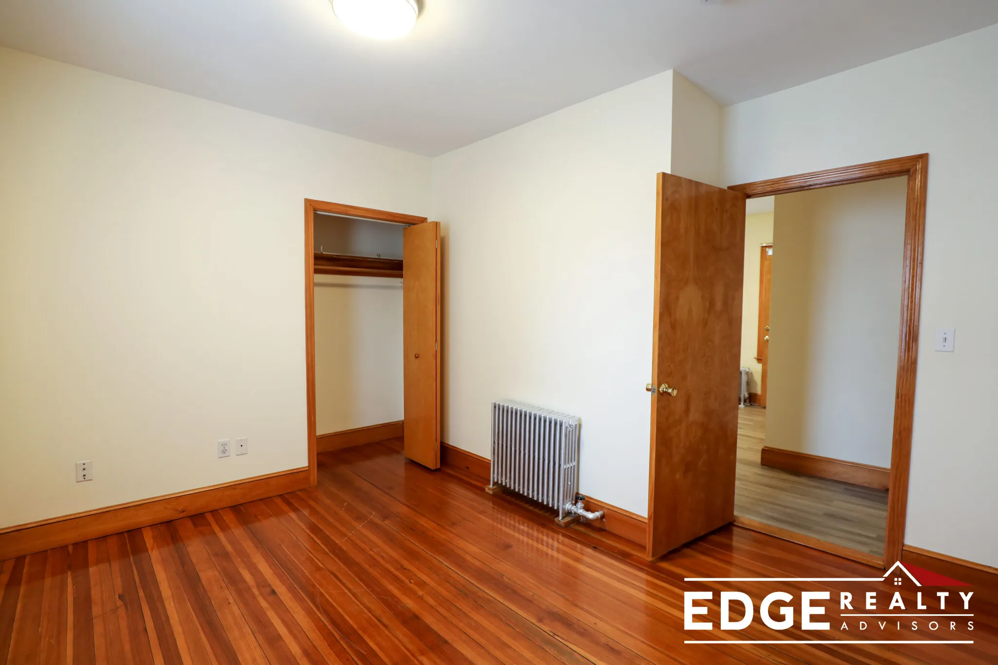 12 Montcalm Ave, Oak Square