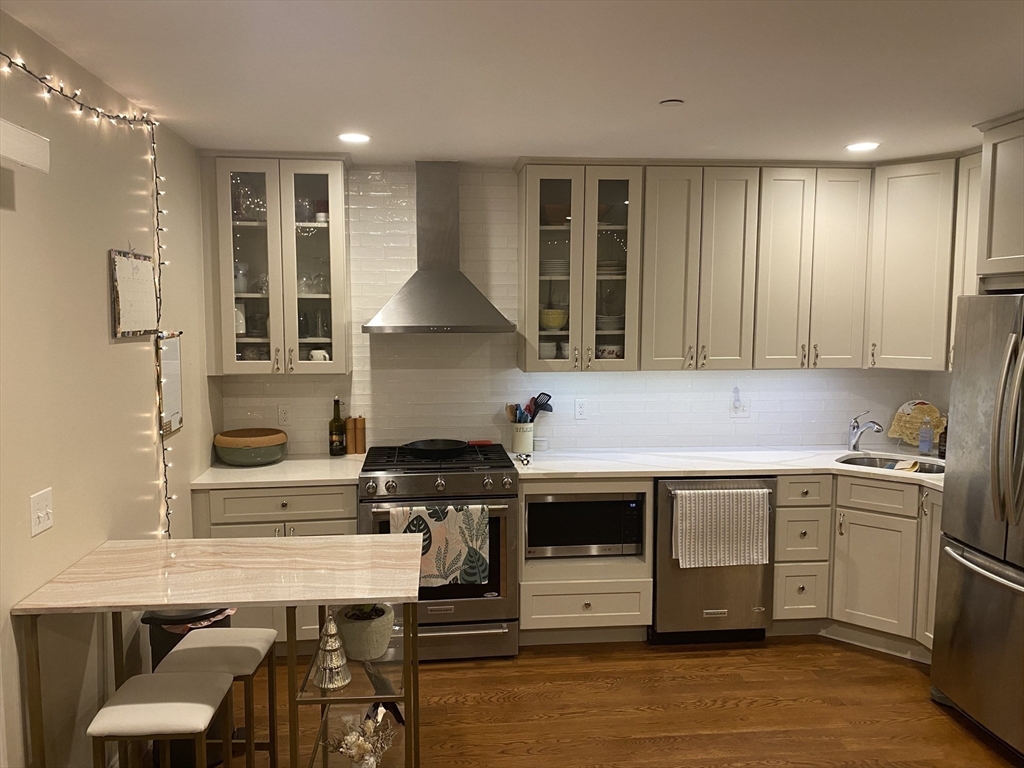 322 Athens, South Boston