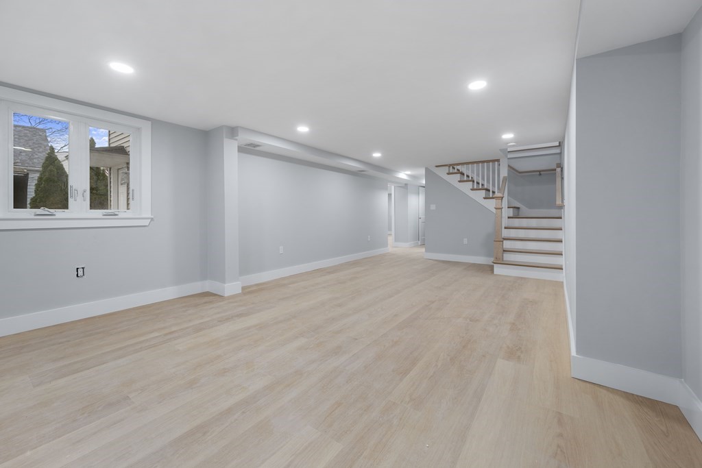 228 Bellingham Ave, Revere