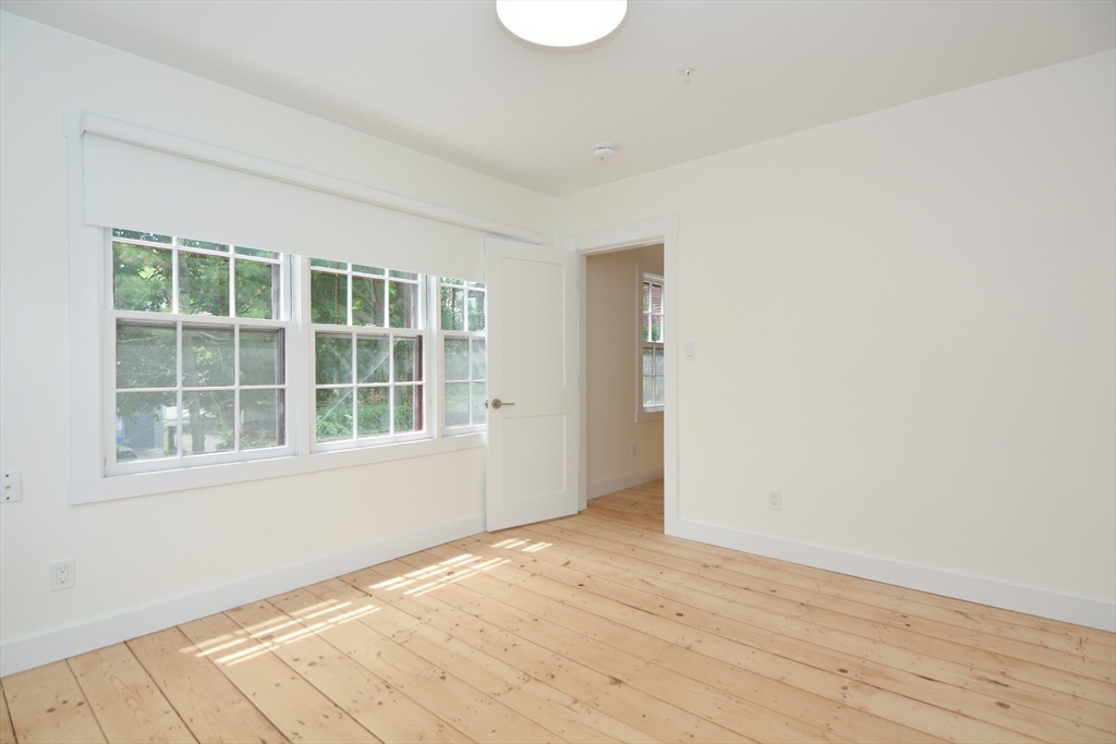 9 State St, Marblehead