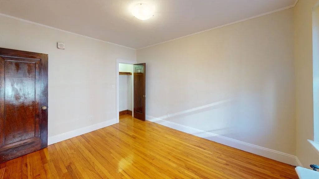 85 Strathmore, Brighton