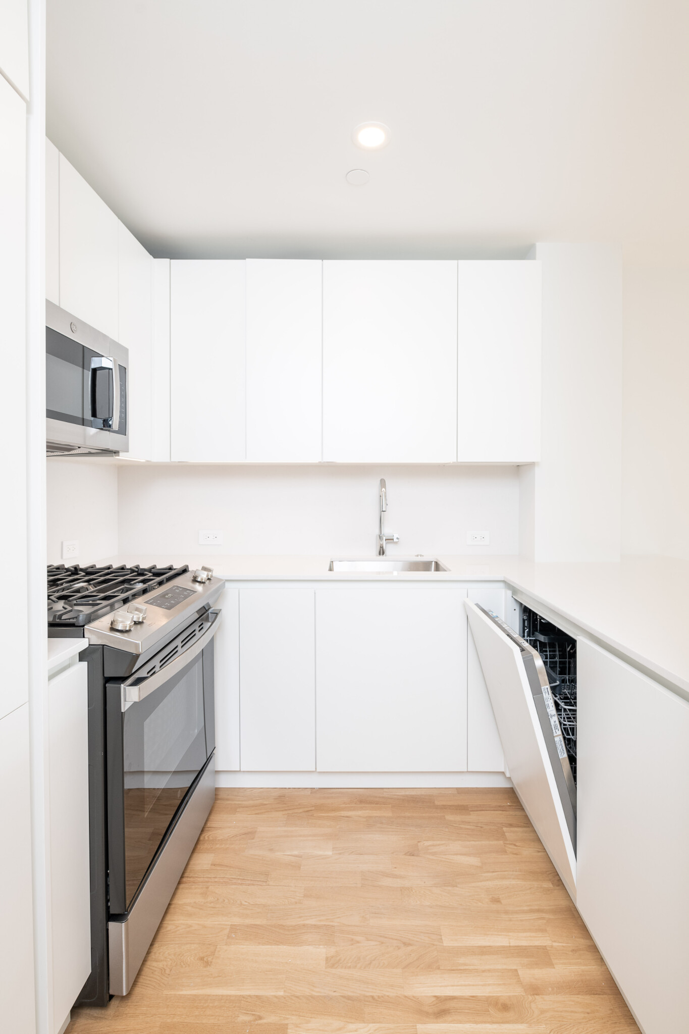 1410 Columbia Rd, South Boston