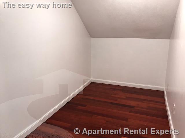 70 School St, Central Square