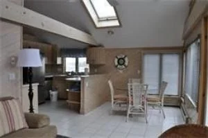 239 Phillips Rd, Sandwich