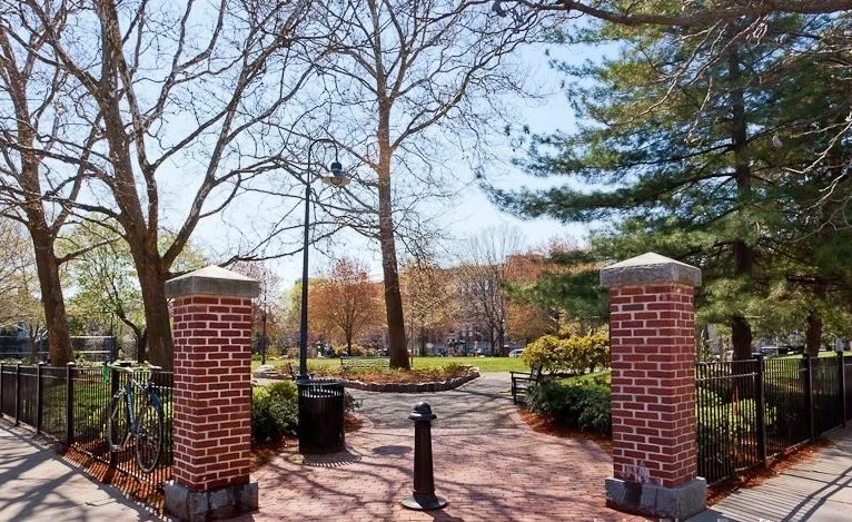 55 Magazine St, Cambridgeport