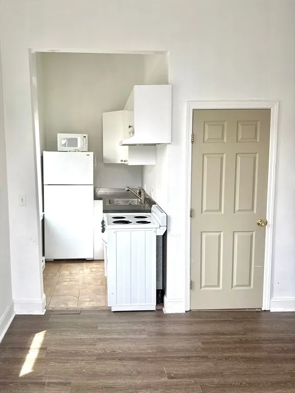 433 Massachusetts Ave, Roxbury