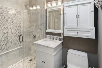 65 East India Row, Downtown