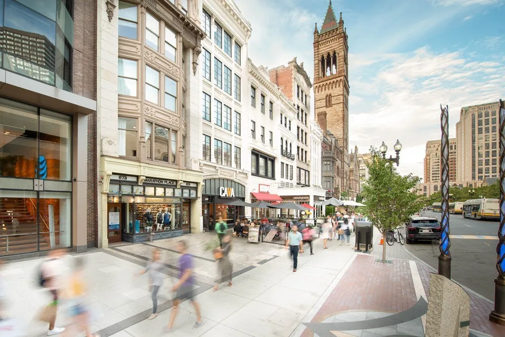 671 Boylston St, Back Bay