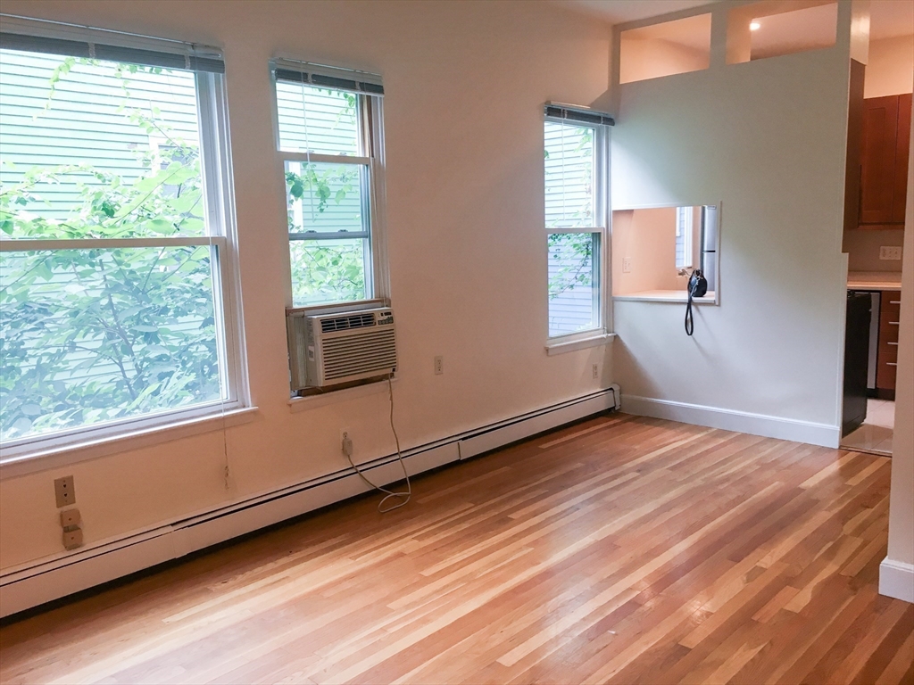 88 Hancock St, Mid-Cambridge