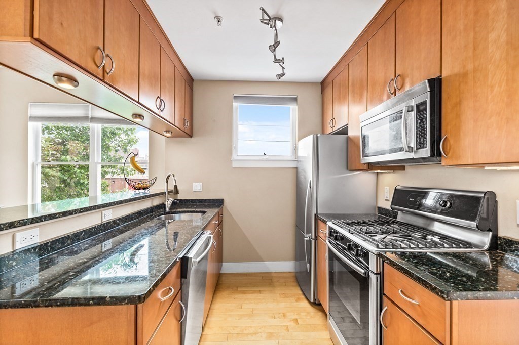 1 bed, 1 bath apartment for rent at 29 Wheeler St Unit 212, North Cambridge — photo 5 of 10