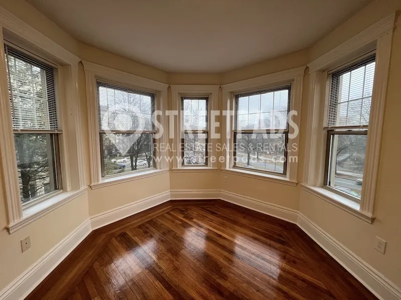 31 Park Dr, Fenway
