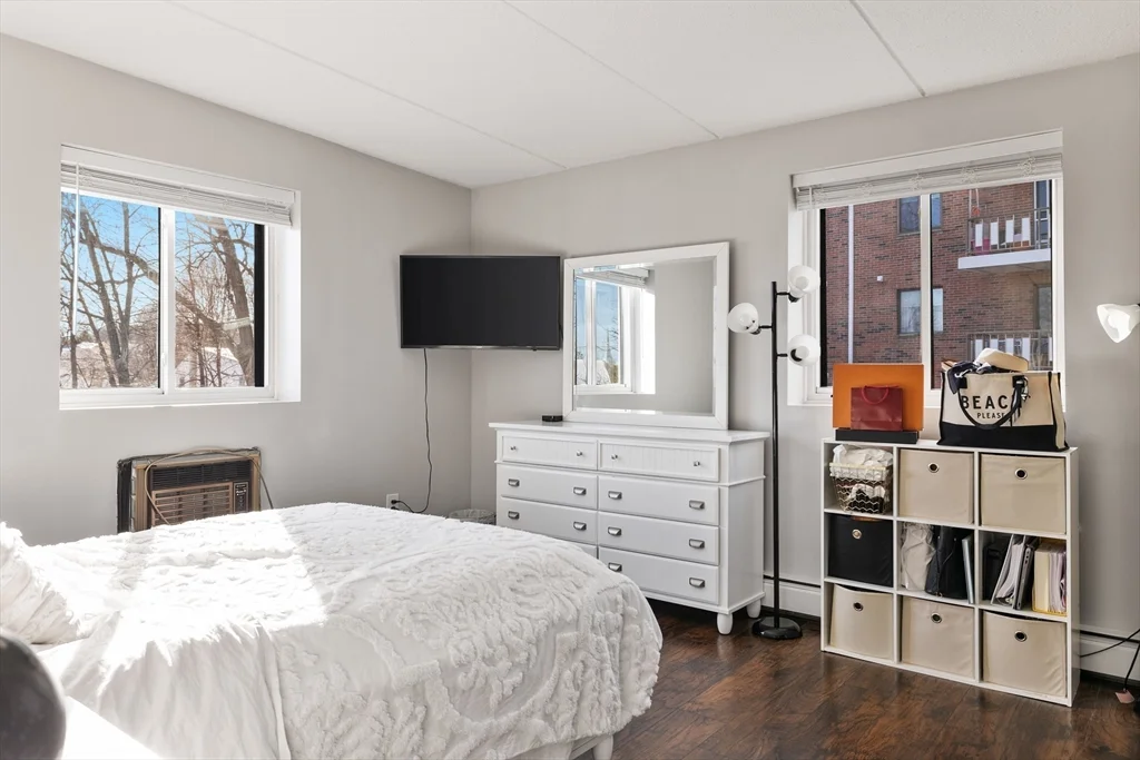 80 N Warren St, Woburn