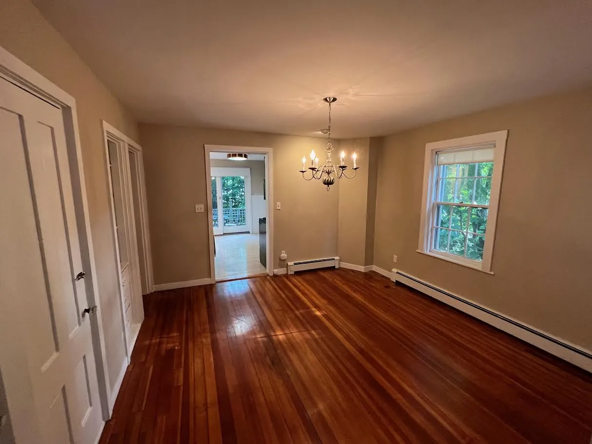 1056 Beacon St, Newton Centre