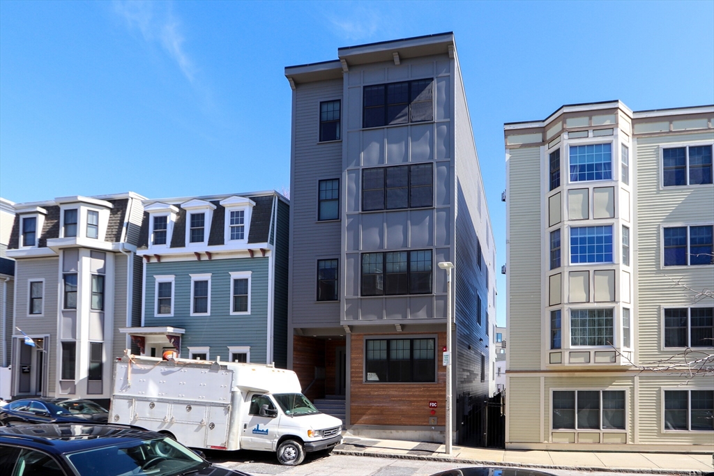 27 Vinton St, South Boston