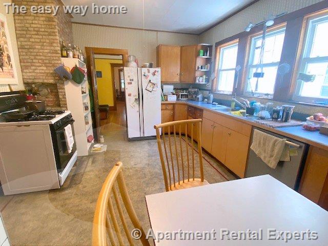 44 Paulina St, Davis Square