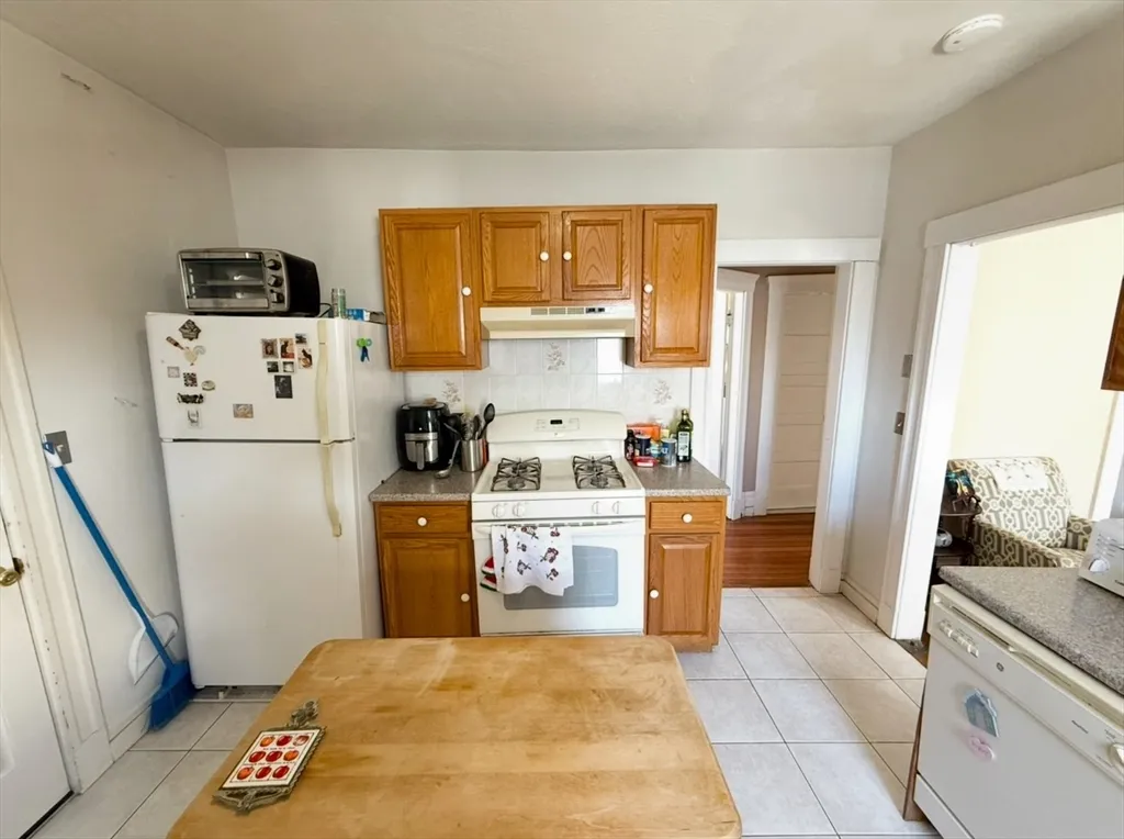 50 Conwell Ave, West Somerville