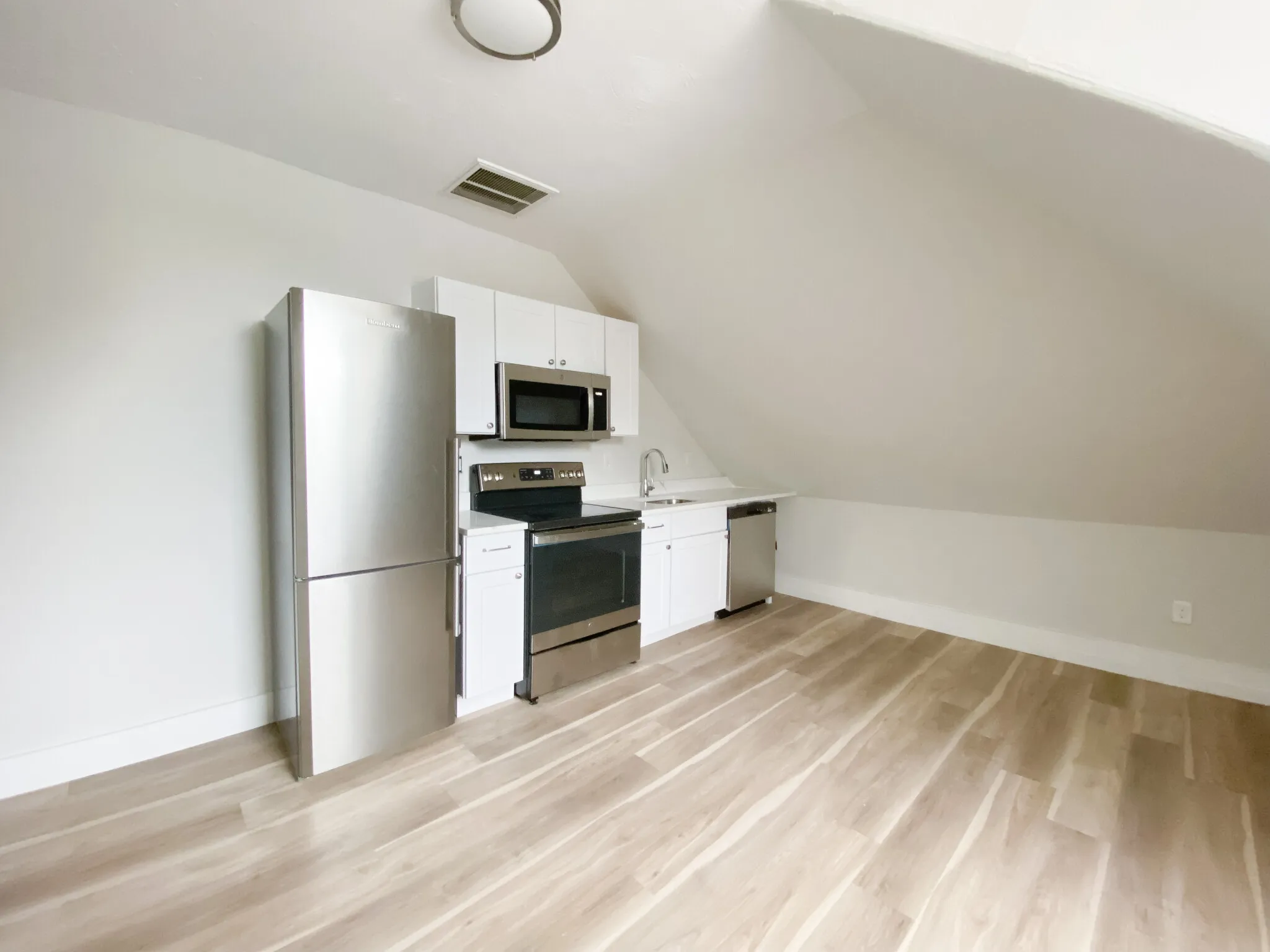 203 Atlantic St, North Quincy