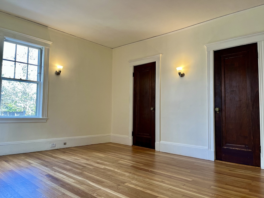 32 Goodrich Rd, Jamaica Plain