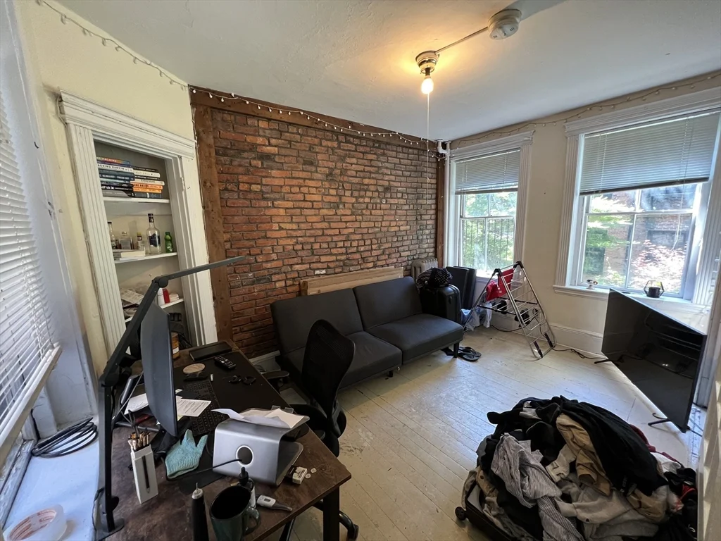 76 Myrtle St, Beacon Hill