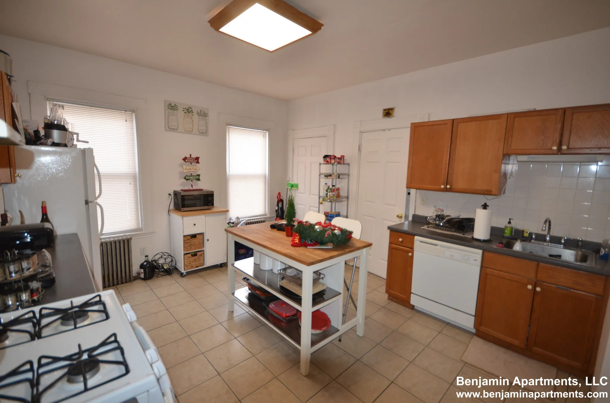 25 Pratt St, Allston