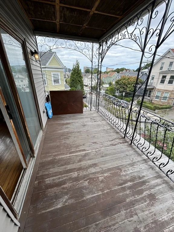 91 Glen, East Somerville