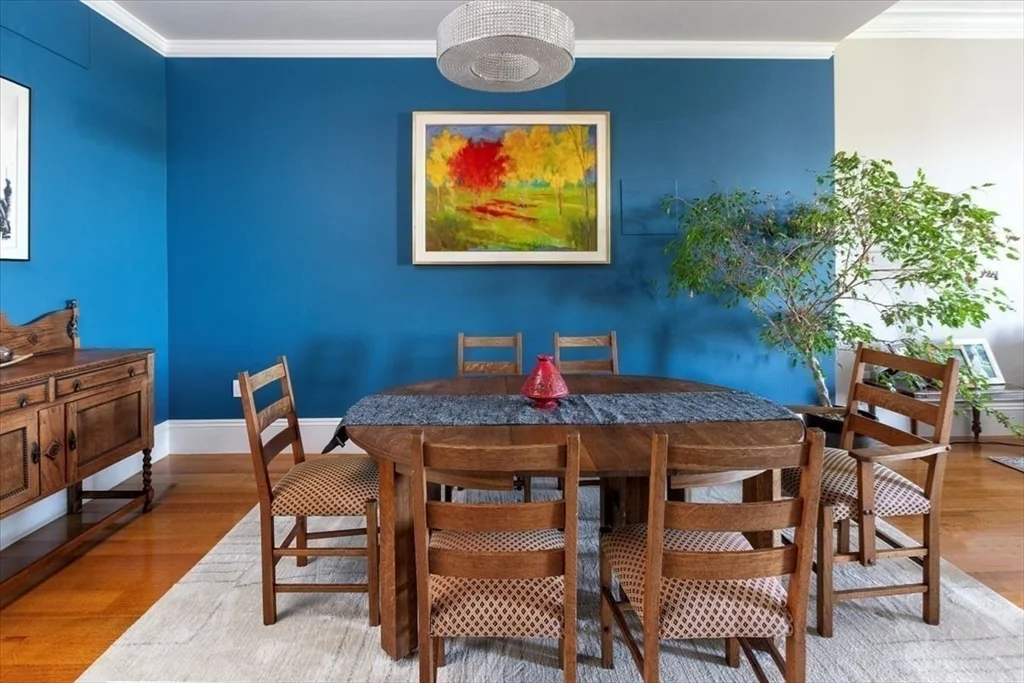 214 Beacon, Back Bay